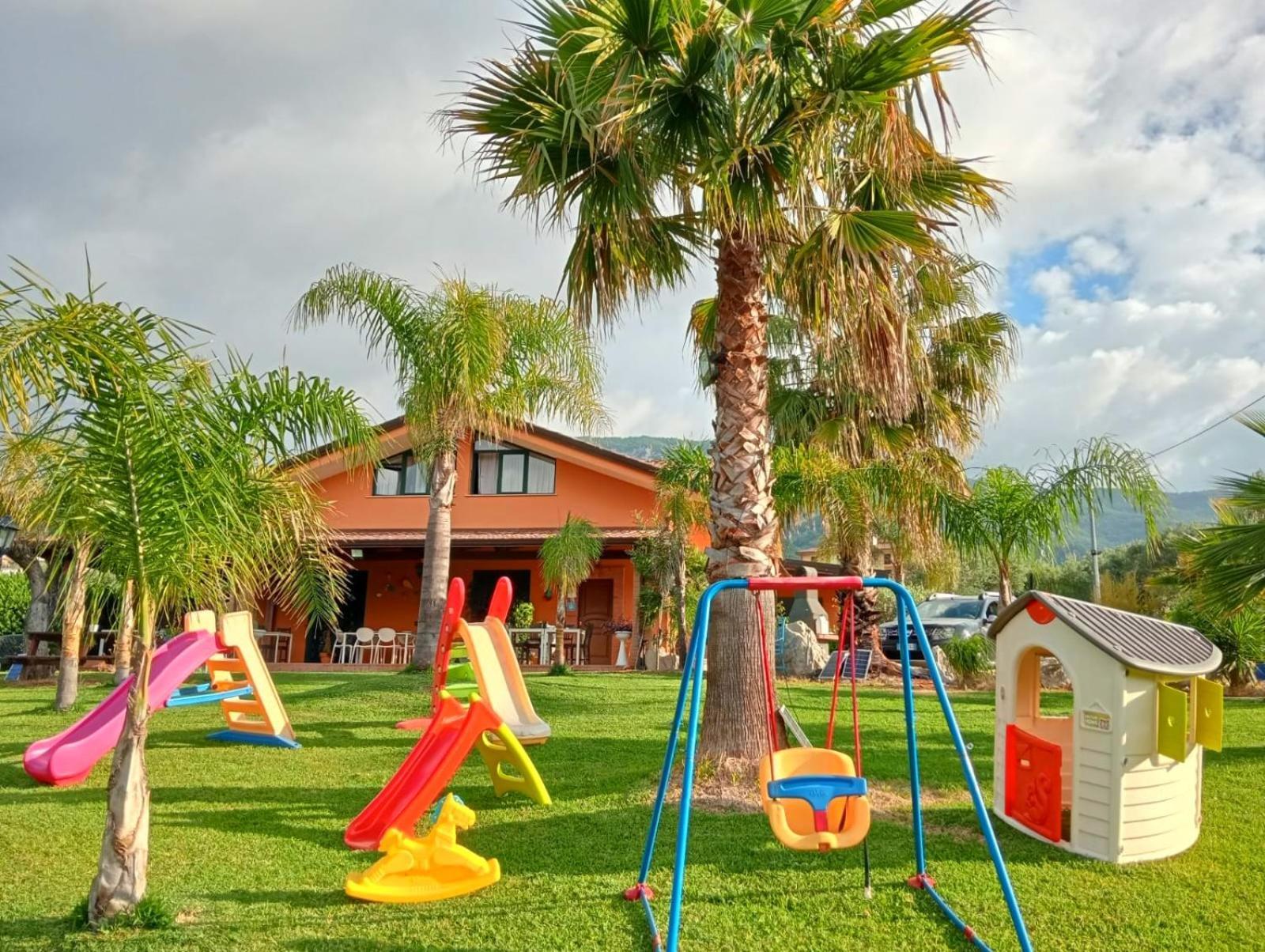 B&B Villa Molinari Restaurant E Baby Park Campagna Exterior foto